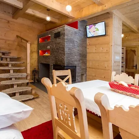 Holiday home Domek Jawor *